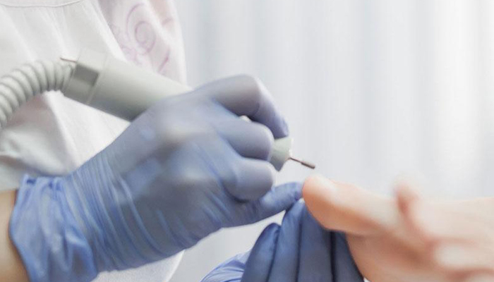 Ποδολογικός καθαρισμός Νυχιών & Πελμάτων.